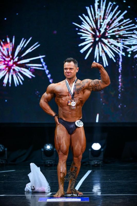 В Брянске прошли соревнования по бодибилдингу