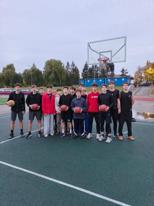 В Брянске сегодня открылась новая площадка для баскетбола