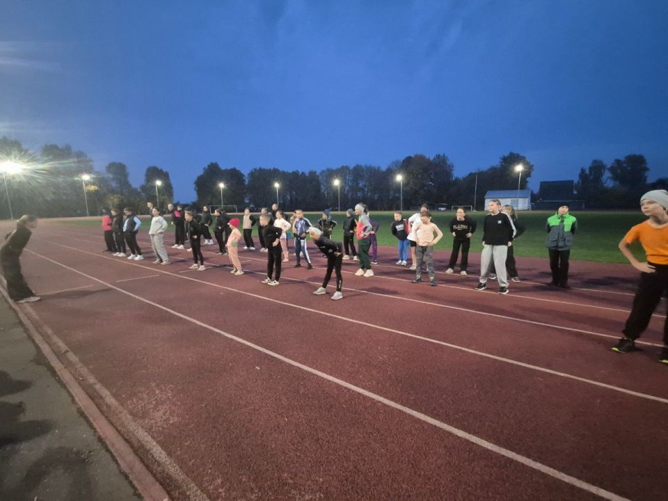 В деревне Дубровка прошел традиционный вечерний забег