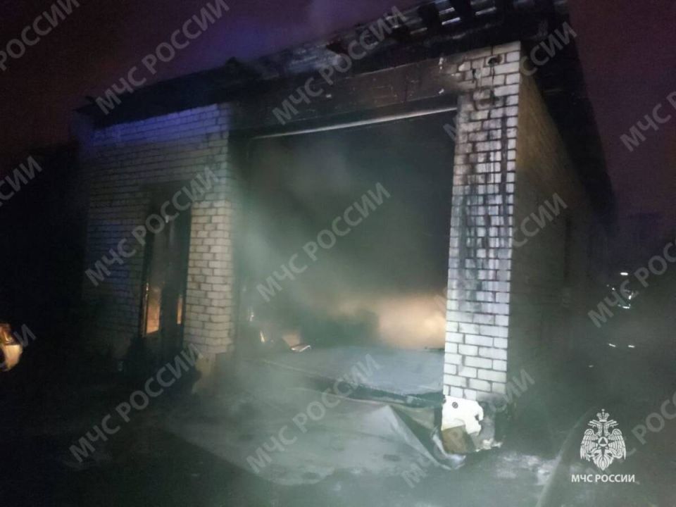 В Брянском районе при пожаре в гараже погиб 37-летний мужчина