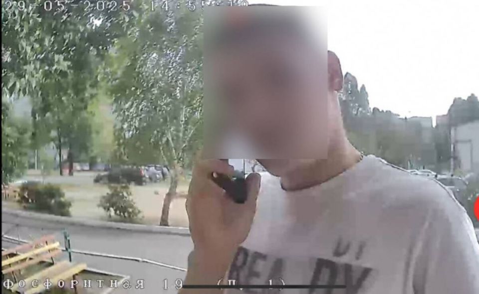 Полиция опубликовала фото брянского мошенника, задержанного с миллионом