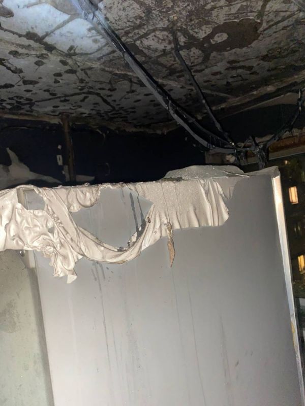 Газовая колонка спалила закрытую квартиру в Брянске