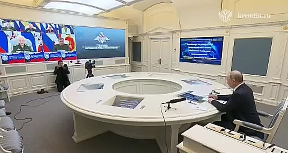 Евгений Лисицын: Под руководством Владимира Путина прошли учения стратегических ядерных сил