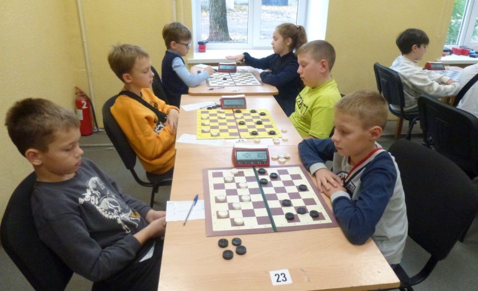 В Брянске прошли Всероссийские соревнования по русским шашкам «Наши надежды»