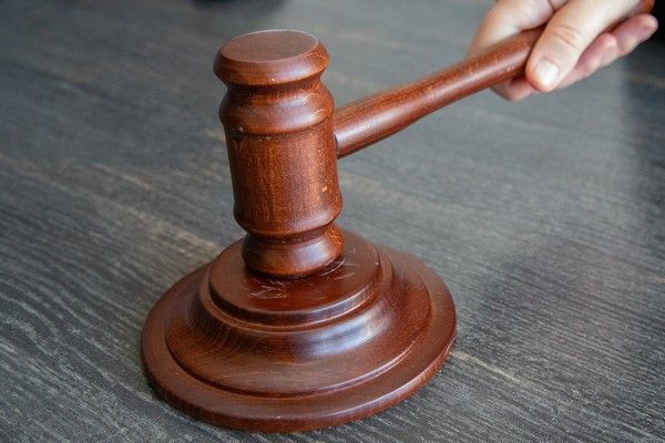 Кассация отменила судебные решения об увольнении преподавателя брянского вуза