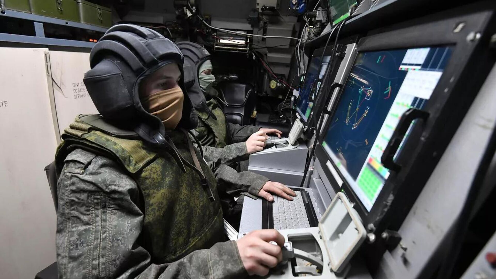 Силы ПВО уничтожили над регионами России 21 украинский БПЛА
