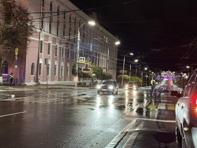 Главный перекресток Брянска остался без светофора
