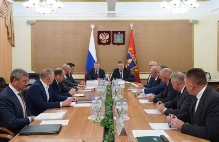 Рассмотрены вопросы лесовосстановления и обращения с ТКО