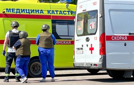 В Брянской области при атаке дрона на микроавтобус погиб водитель