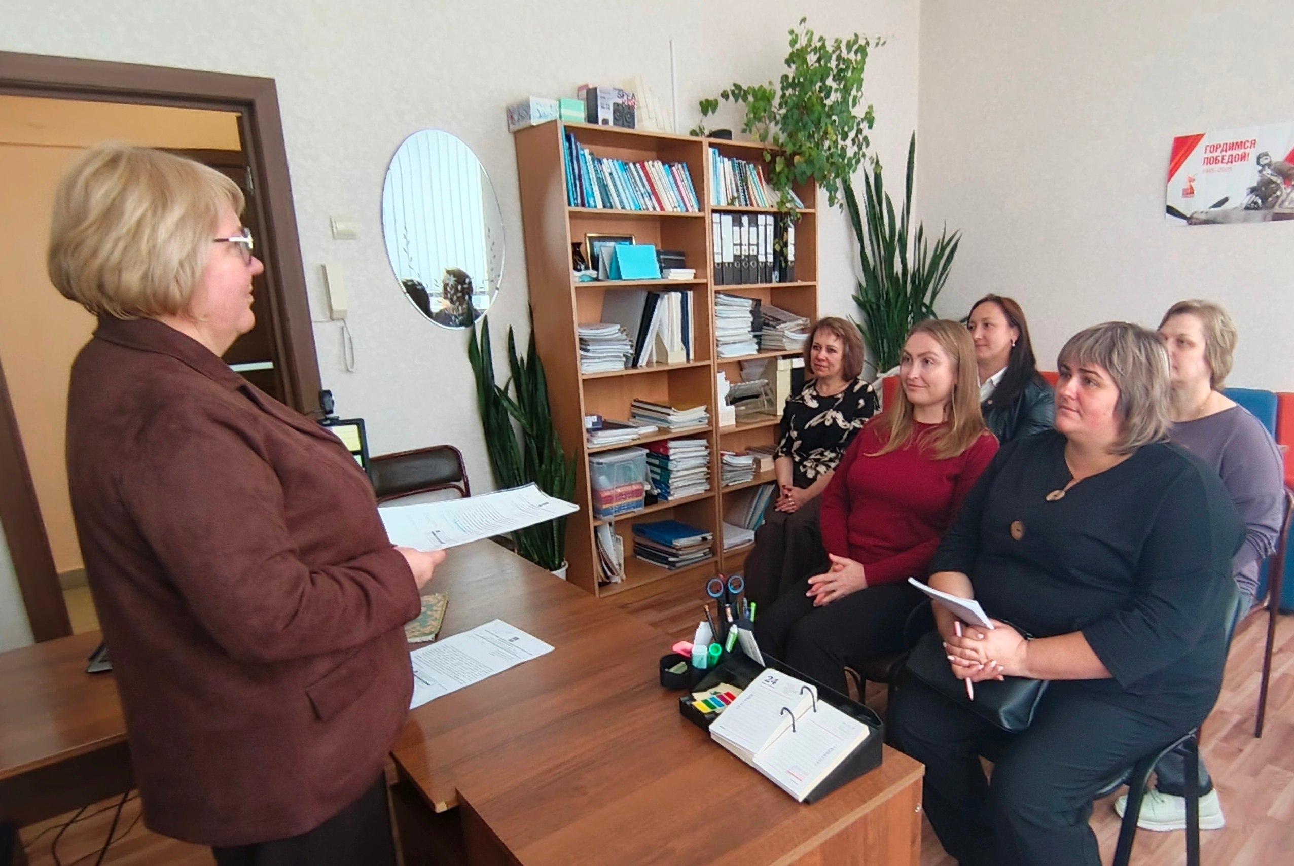 В преддверии Международного дня инвалидов, который отмечается 3 декабря, в центре занятости населения Суражского района прошел семинар для работодателей