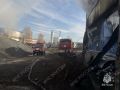 В Брянске загорелся автосервис