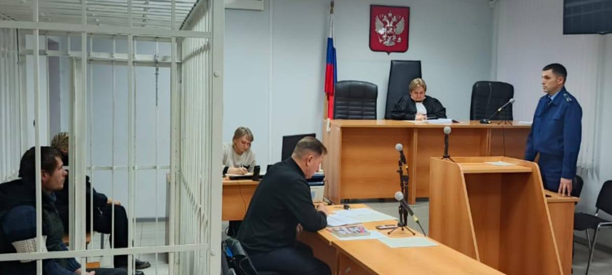 В Почепе с учетом позиции прокурора заключен под стражу местный житель, применивший нож в отношении сотрудника полиции