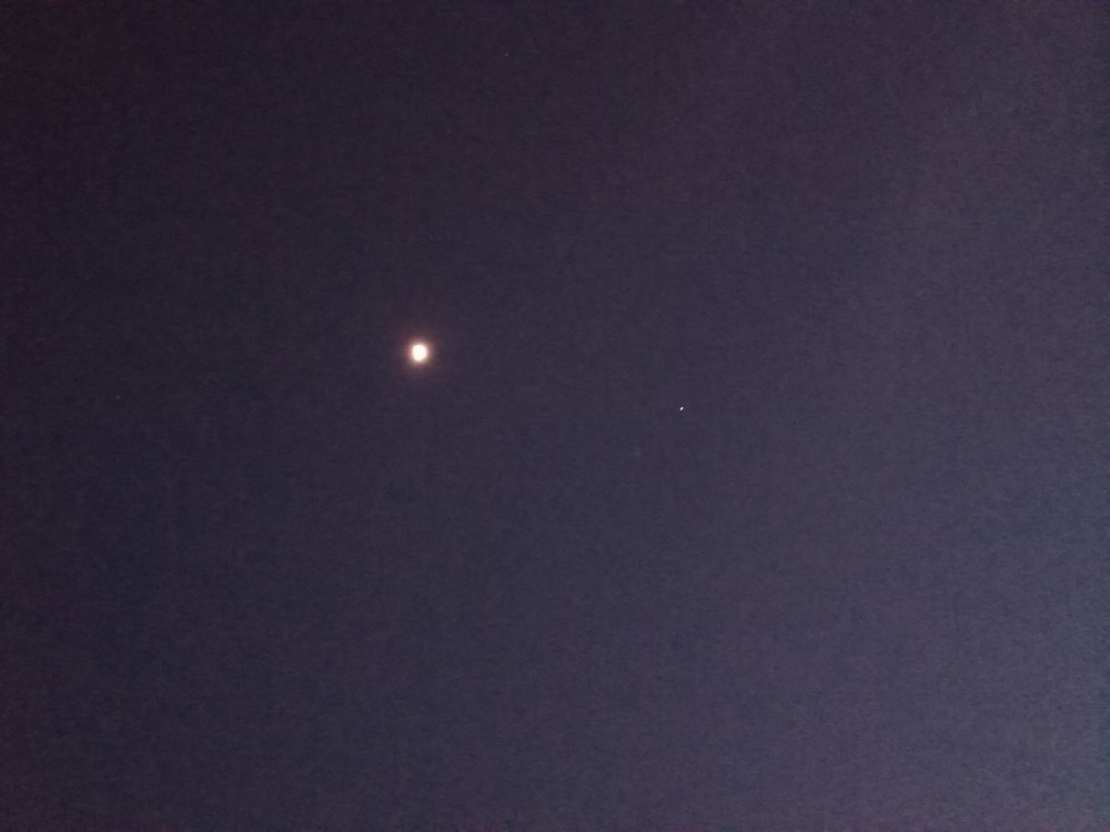 При взрыве в Брянске замигал свет и пропала горячая вода