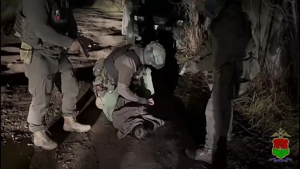 В Брянске возбуждено уголовное дело в отношении мужчины, напавшего на полицейского