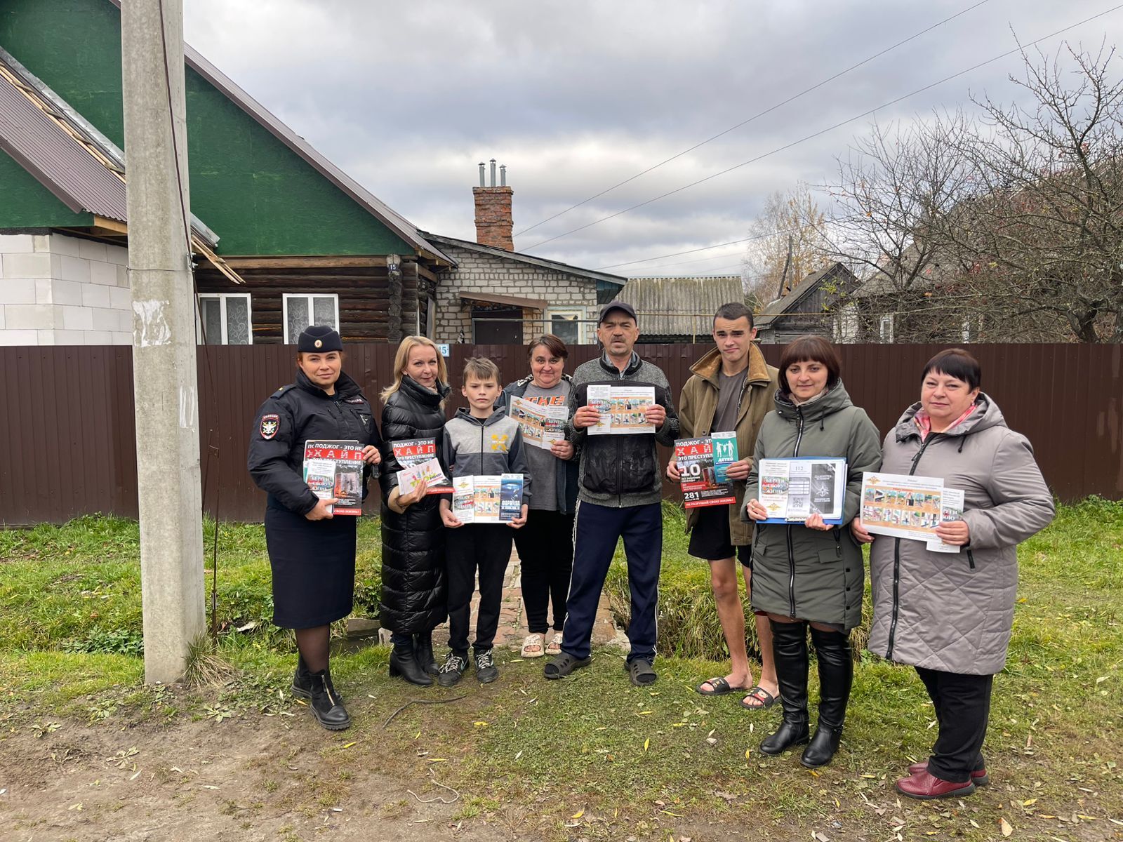 27 октября специалисты отделения помощи семье, женщинам и детям, оказавшимся в трудной жизненной ситуации, ГБУ КЦСОН Унечского района Наталья Евгеньевна Безрученко и Мария Михайловна Попковская приняли участие в...