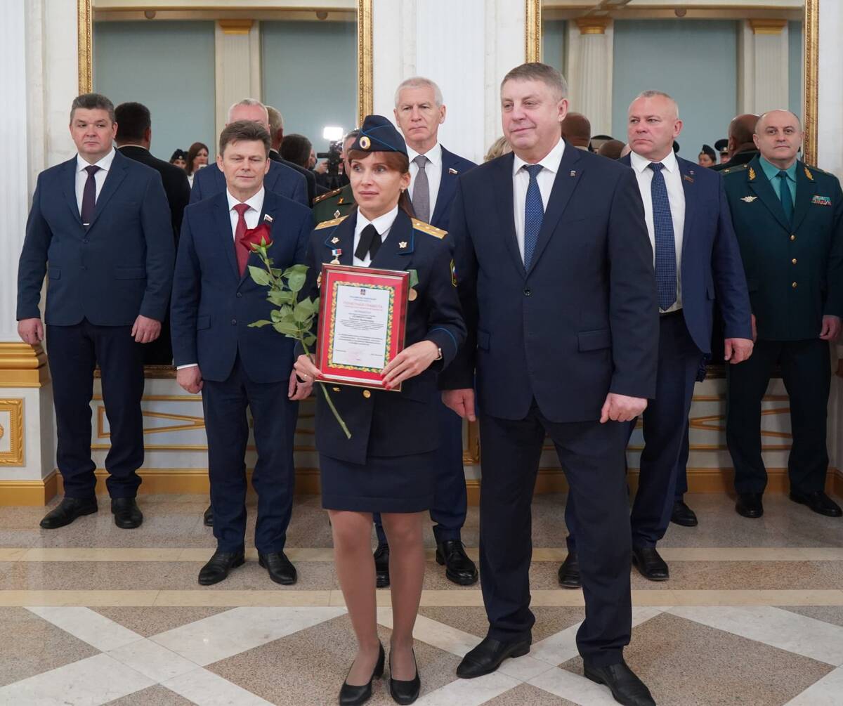 Богомаз поздравил судебных приставов с профессиональным праздником