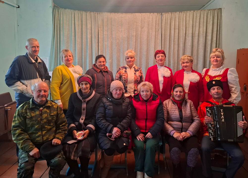 Автоклуб Стародубского района подарил жителям удаленных сел праздник русской песни
