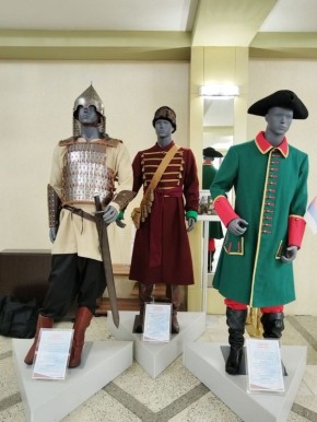 4 ноября ГБУК «Брянский государственный краеведческий музей» принял участие в выставочном проекте, посвященному Дню народного единства на площадке Брянской областной филармонии, представив выставку «Русский воин»