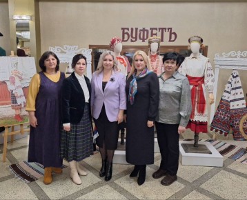 Инна Мухина: Замечательный концерт в честь Дня народного единства : поздравление Губернатора Брянской области Александра Богомаза, награждение наших достойных бойцов, проявивших свою храбрость и отвагу, встречи с близкими...