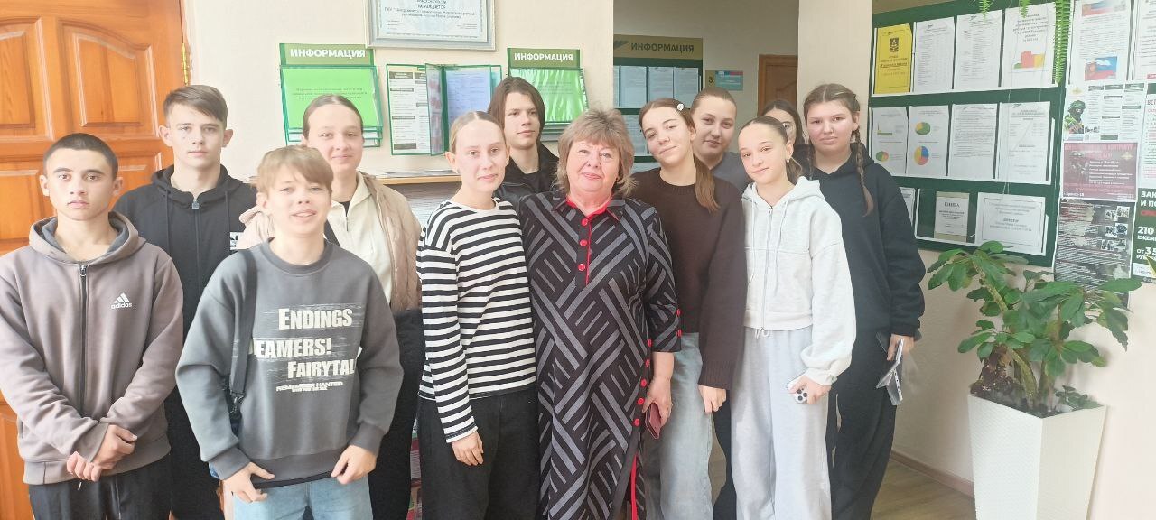 29 октября школьники 8-11-ых классов Жуковского муниципального округа побывали на экскурсии в ГКУ «ЦЗН Жуковского района»