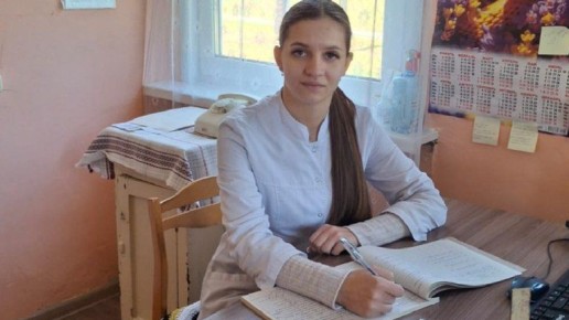В Митьковский ФАП Климовского района пришла новый фельдшер Валерия Журавлева