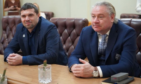 Рабочая встреча Губернатора Александра Богомаза с главным тренером ФК «Динамо-Брянск» Андреем Канчельскисом