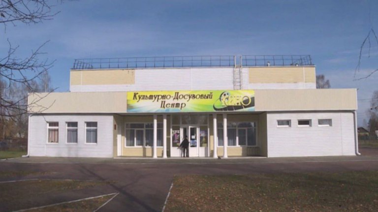 В брянском поселке Суземка отремонтировали Дом культуры