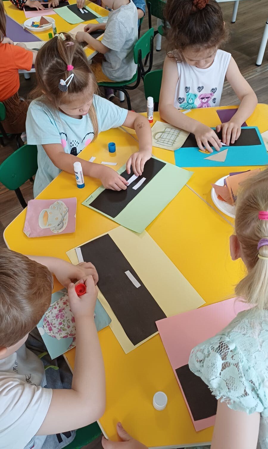 Детский травматизм при несоблюдении правил дорожного движения остается одной из самых болезненных проблем в наше время