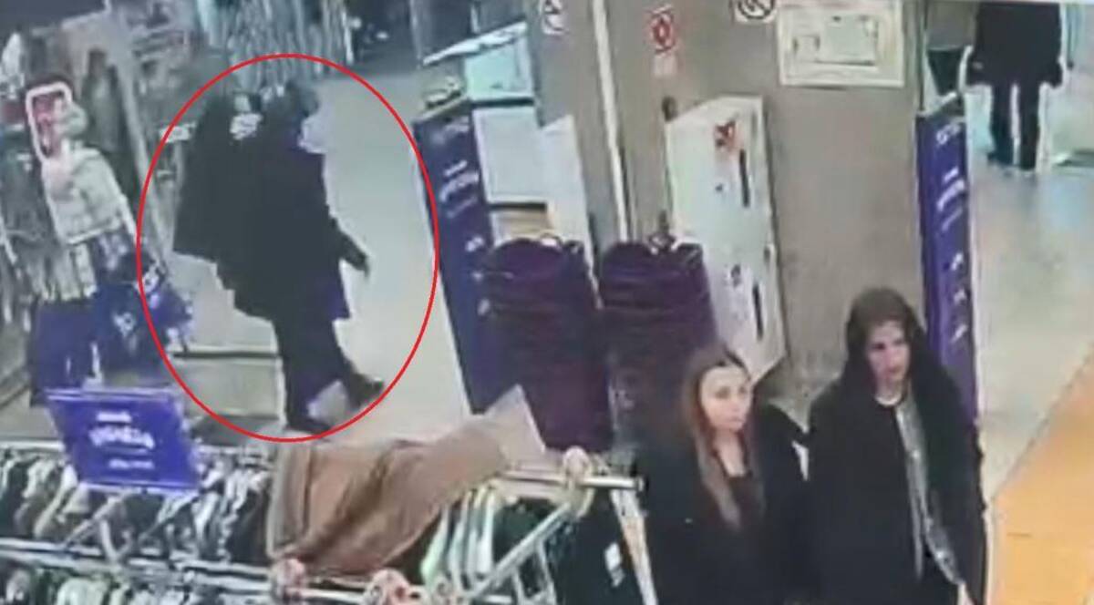 В Брянске воришка попался на краже одежды