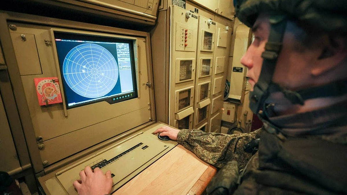 Силы ПВО за ночь сбили 11 украинских беспилотников над регионами РФ