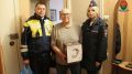 В Брянске ветерана поздравили с Днем сотрудника ОВД и Днем рождения
