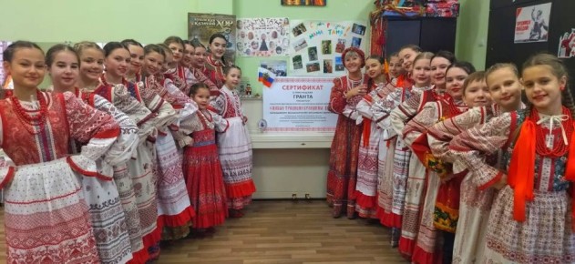 Прошло совсем немного времени с 17 июля этого года, как образцовому фольклорному ансамблю «Зарянка» Городского Дворца культуры железнодорожников вручили Грантовый Сертификат , как победителю Областного конкурса детских...