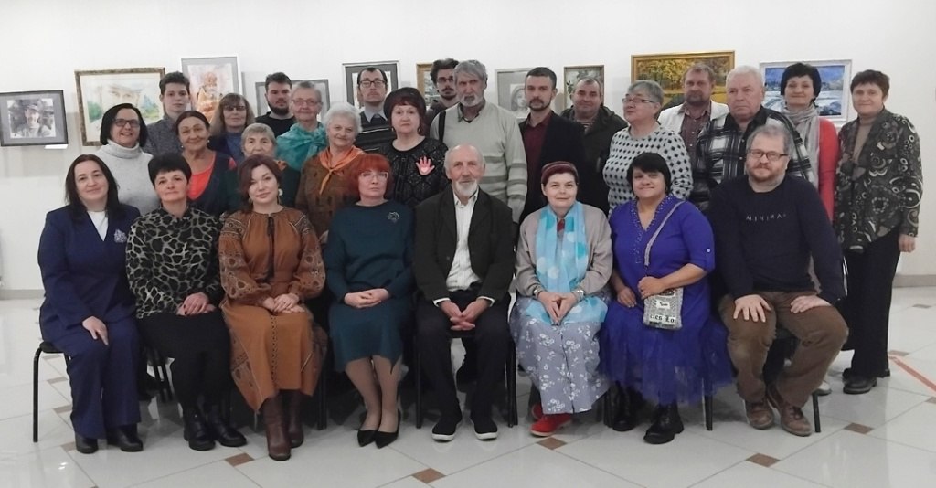 В Новозыбкове открылась юбилейная выставка «Палитра Новозыбкова 2025»