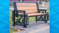 Уникальные скамейки появились в парке ДК железнодорожников в Брянске