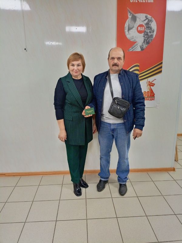 На основании Приказа Департамента социальной политики и занятости населения Брянской области звания «Ветеран труда» удостоены жители Брасовского района: Геннадий Буянов, Василий Ерохин, Сергей Кулик