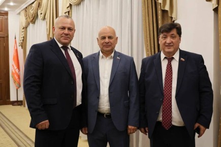 Вместе к решению общих задач! Председатель Брянской областной Думы Валентин Суббот с рабочим визитом посетил Белгородскую область