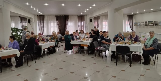 «Пусть будет добрым ваш мир!»: В библиотеке отметили Международный день слепых