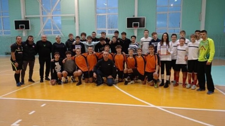 Дятьковские футболисты победили в зональном этапе областных соревнований