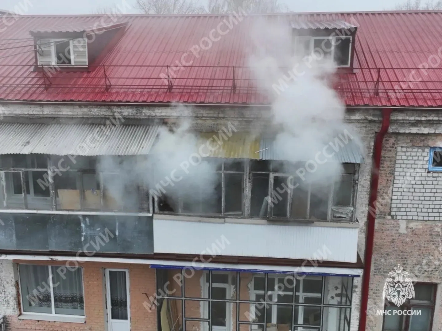 Пожарные и спасатели устранили возгорание в столице Брянщины