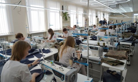 «Сделано в Брянске». Швейная фабрика — три года по «форме»