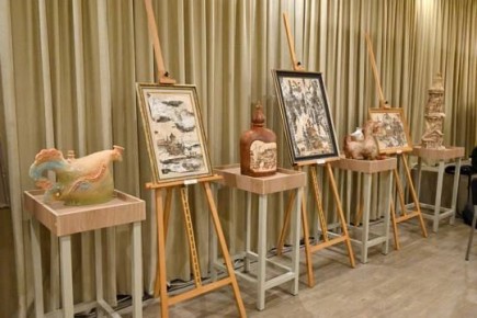 17 ноября в Брянском государственном краеведческом музее состоялось открытие персональной выставки народного мастера России А.В. Хомрачева