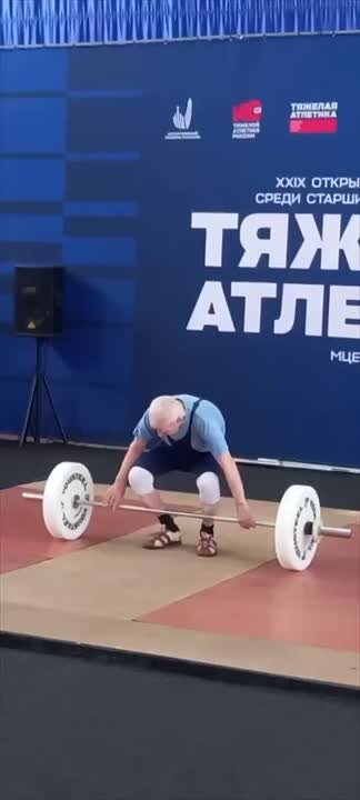 «Соперников у меня нет. Я один остался. Мои главные соперники – возраст и вес на штанге»