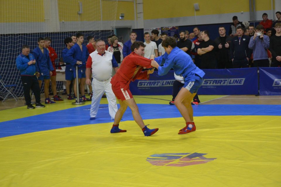 Брянск принимает Первенство ЦФО по самбо