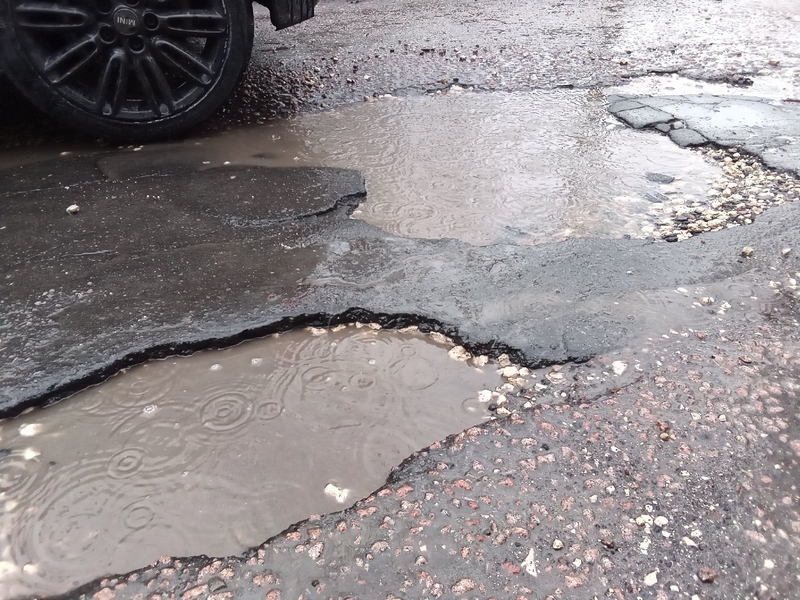 Страшный провал на Красноармейской в Брянске оперативно устранили