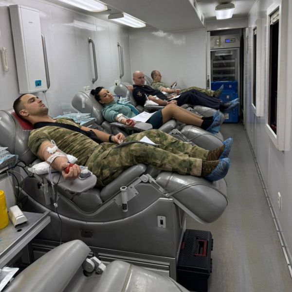 Полицейские из Брянска приняли участие в выездном Дне донора