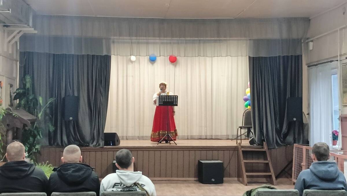 В Холмечах провели концерт для участников СВО
