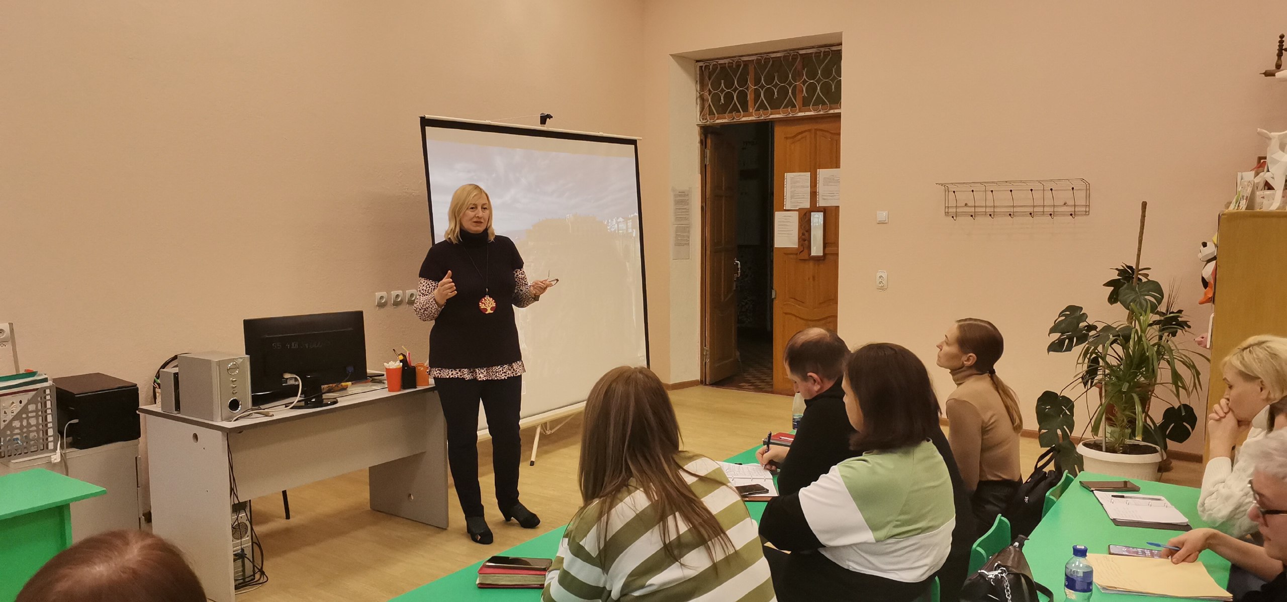 21.11.2025 в МБУДОЦДТ г. Клинцы прошёл день стажировки педагогов дополнительного образования г. Клинцы и г. Новозыбкова, в рамках курсов повышения квалификации по теме «Педагог дополнительного образования: современные...
