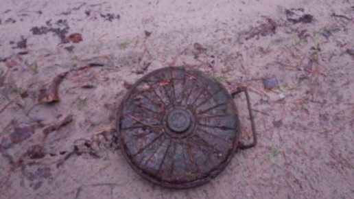 В Карачевском районе обнаружена противотанковая мина времен войны