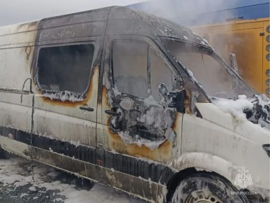 В столице Брянщины потушен горящий автомобиль