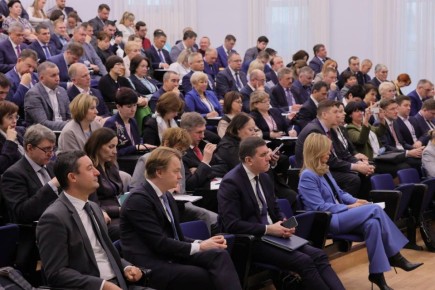 ВАРМСУ провела стратегическую сессию «Инструменты устойчивого роста муниципальных образований» в рамках проекта «Муниципальный диалог»